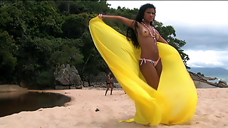 Thick Dick Pounds Two Colombian Babes’ Tight Assholes On The Beach