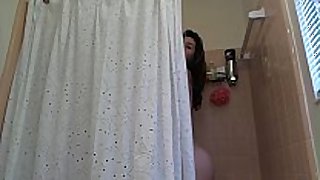 Young uk black brown showering at home-hdcamsluts myvideos.club