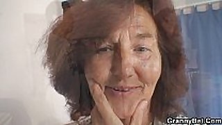 Sewing old women swallows customer's dong