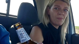 Sweet tinder date 's first blowjob while driving
