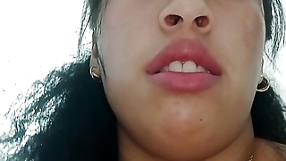 Stepdaughter discovers me jerking off and I end up fucking her pussy until it's filled with milk - Porn in Spanish
