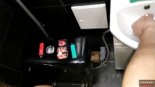 Bauty Stranger Girl In Club Toilet Sucked Dick For Cigaret And Give Fucked Her Wet Pussy