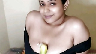 Wife Boli Aaj Kheere se Meri Gaand Maaro - YourDidiPriya Anal Sex With Cucumber