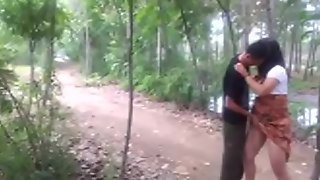 Chinese maid got unchanging fuck in the forest